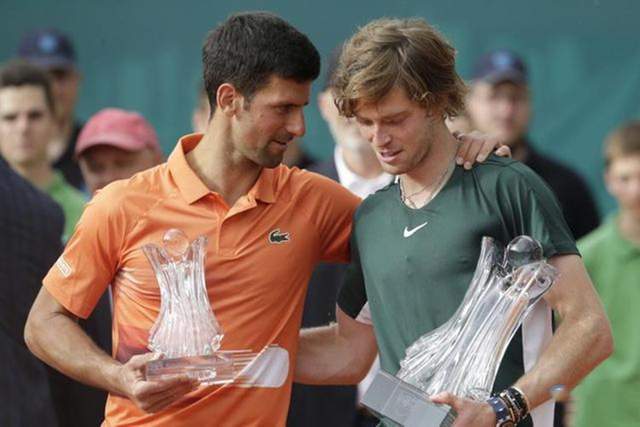 都处于下风 都处于下风