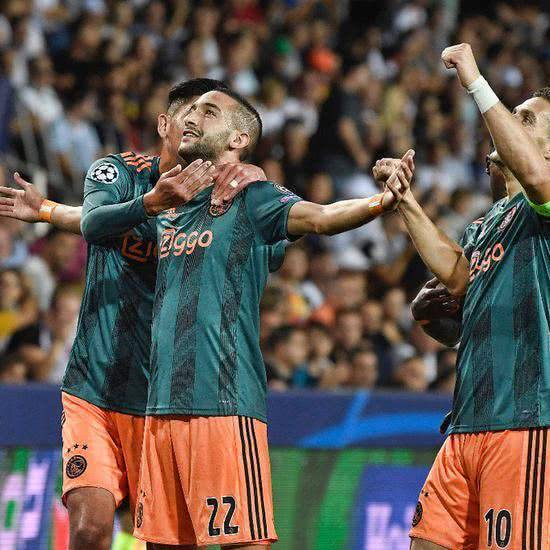 下汗马功劳 下汗马功劳